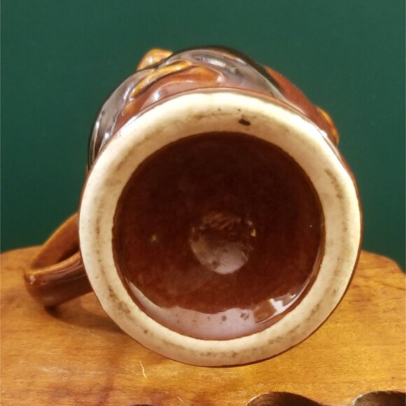 Vintage Mustache Man w/ Fez Brown Footed Mug 4.5" 6oz - Picture 6 of 6